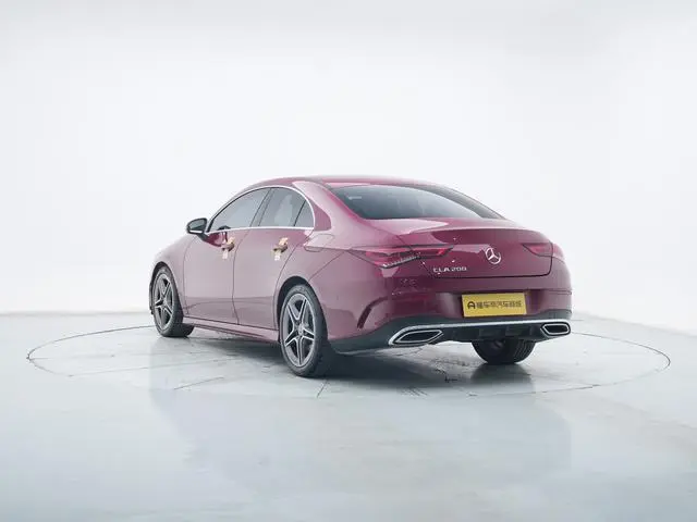 Mercedes-Benz Mercedes-Benz CLA Facelift CLA 200 four-door coupe