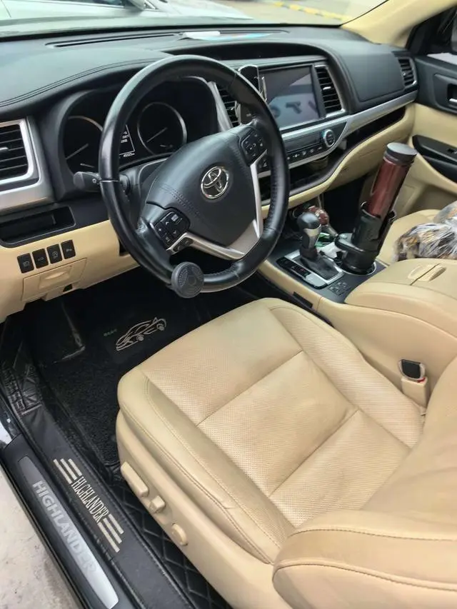TOYOTA Highlander 2.0T four-wheel drive deluxe edition 7-seater Country VI