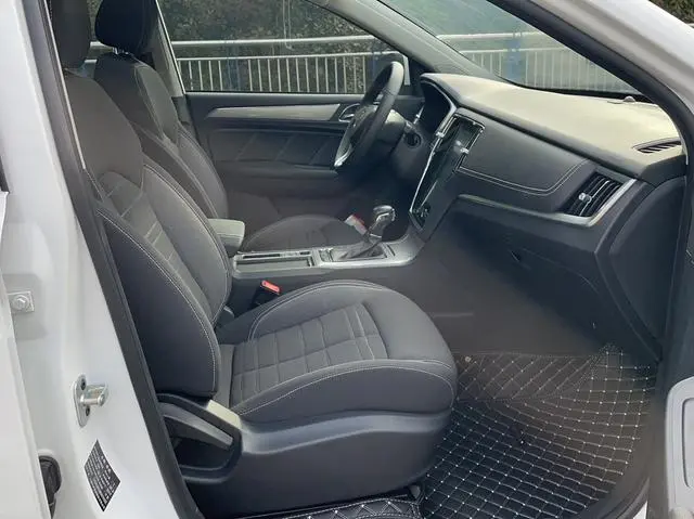 Roewe Roewe RX5 20T automatic 4G Interconnection Beyond Version