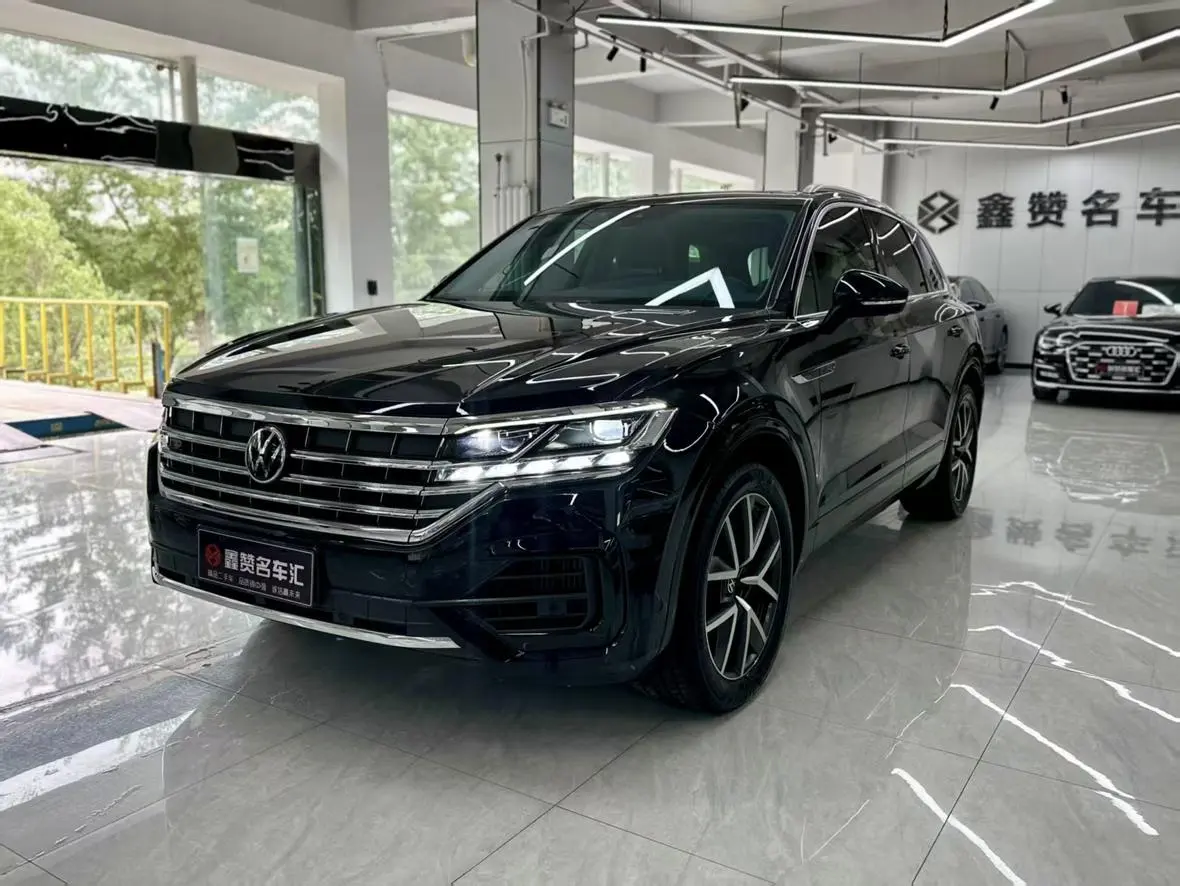 Volkswagen Touareg 3.0 TSI Ruixiang Edition Classic Sports Suit
