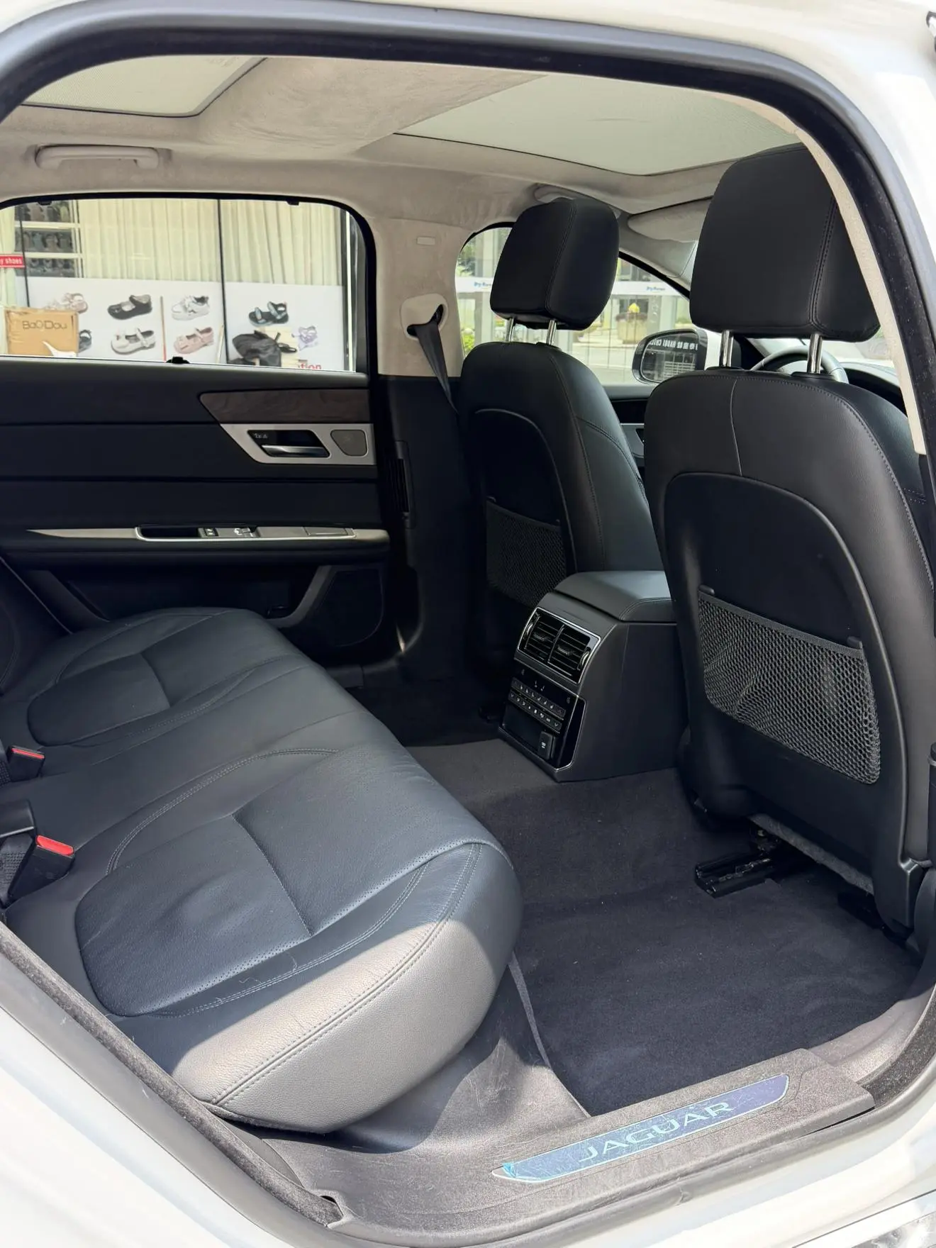 Jaguar Jaguar XFL 2.0T P250 four-wheel drive Exclusive Edition