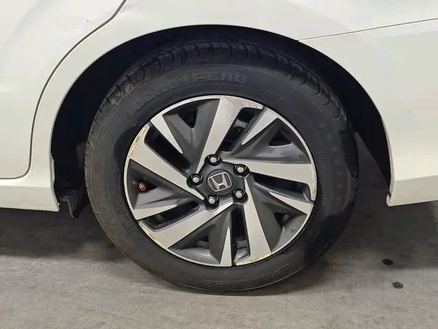 Honda Lingpai Rui*Hybrid 1.5L Leading Version