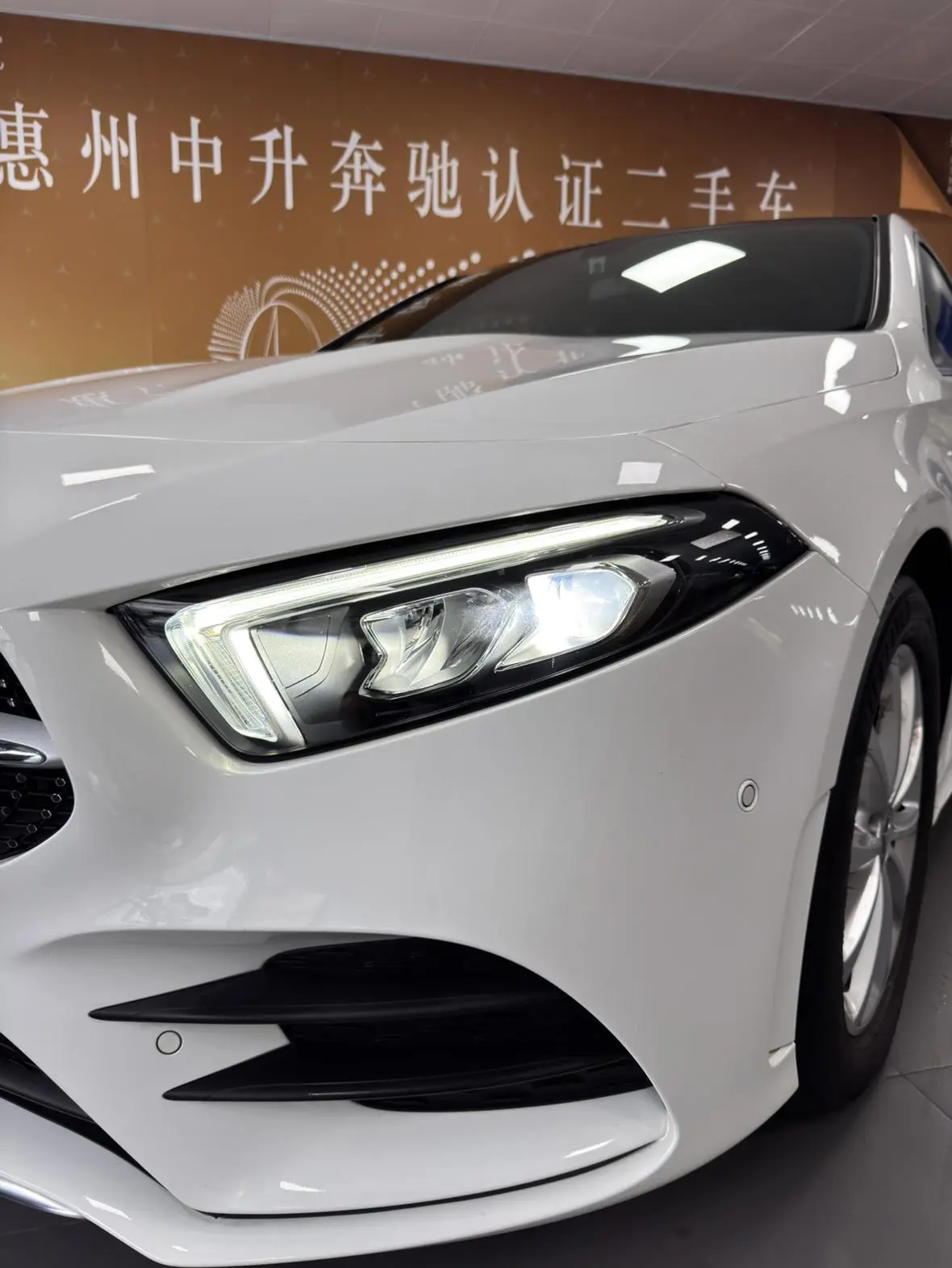 Mercedes-Benz Mercedes-Benz A-class Facelift A 200 L sports sedan fashion version