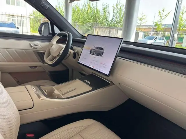 ONVO Nio Le Dao L90 Six-seater Ultra