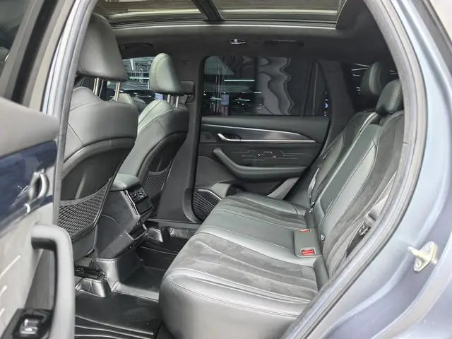 Geely Xingyue L 2.0TD high-power automatic two-wheel drive Skyrim version