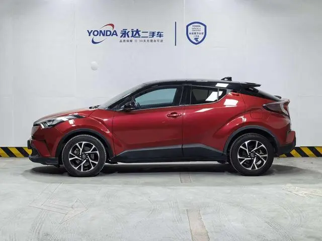 TOYOTA Toyota C-HR 2.0L Luxury sunroof version Country V