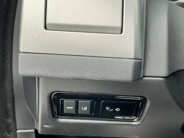 Jaguar Jaguar XFL 2.0T P200 two-wheel drive Elite Edition