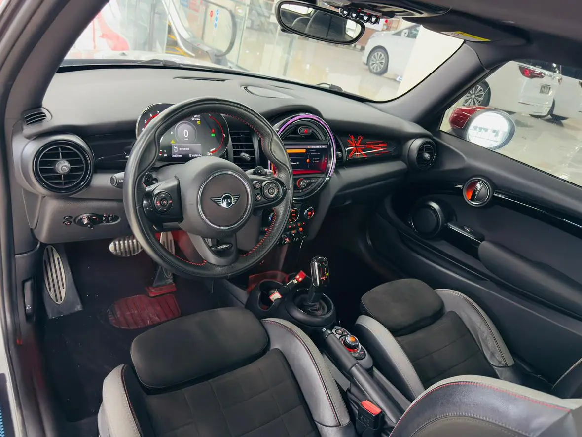 MINI MINI JCW 2.0T JOHN COOPER WORKS