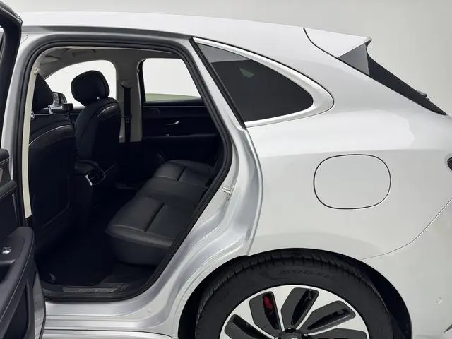 AITO Ask the world M5 Extended range four-wheel drive performance version