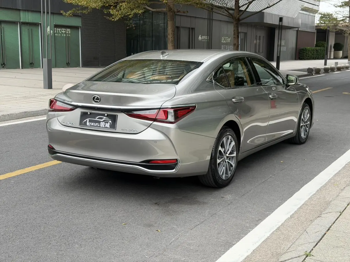 Lexus Lexus ES 200 Excellent Edition