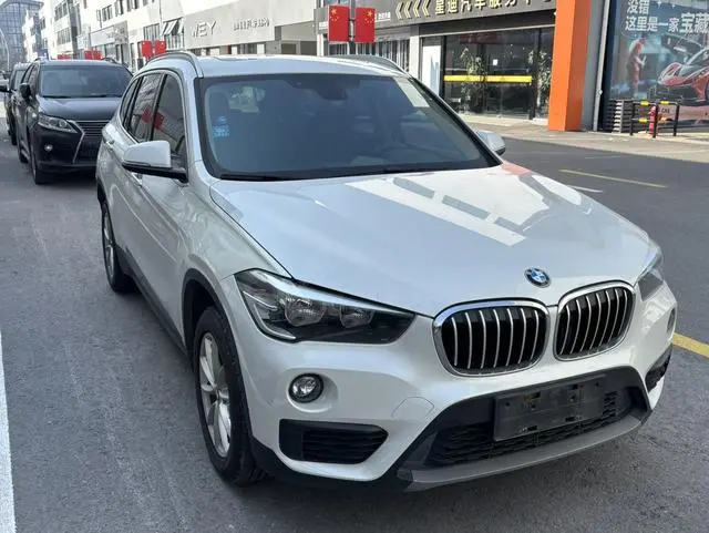 BMW BMW X1 sDrive18Li fashion type