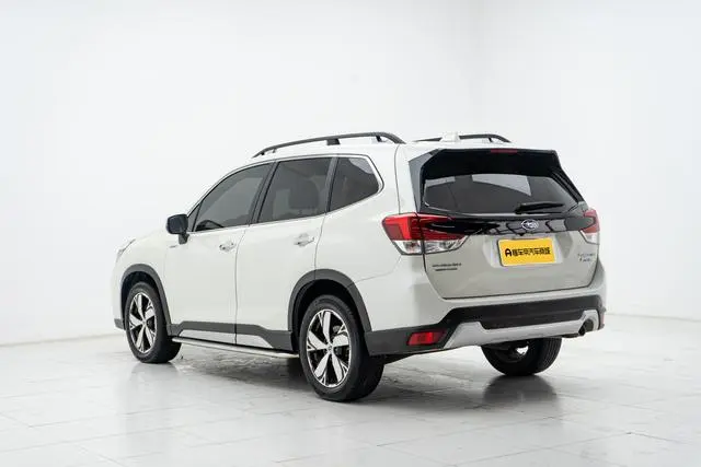 Subaru FORESTER Forester 2.0i Smart Engine Sports Edition