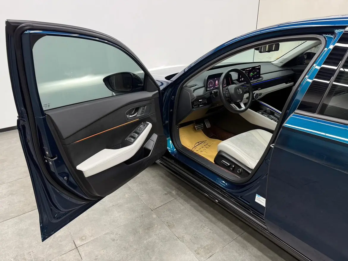 Honda Accord PHEV e: PHEV Ultimate Edition
