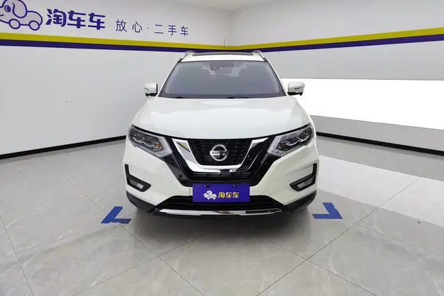 Nissan Qijun 2.5 L XL ITS CVT 4WD Luxury Pilot Edition