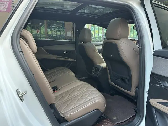 Peugeot Peugeot 5008 380THP 7-seater luxury GT version