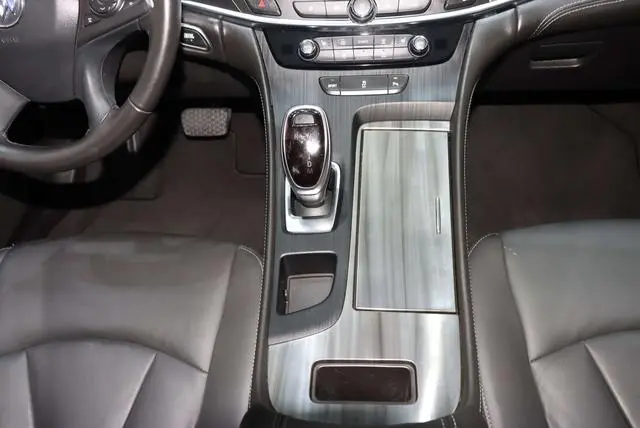 Buick Lacrosse 652T luxury