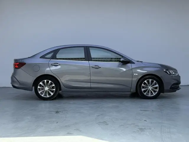 Chevrolet Cruze 320 Automatic Enjoy Edition