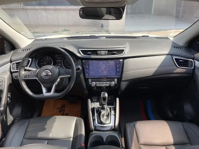 Nissan Qashqai 2.0L XV Prem.Deluxe Edition