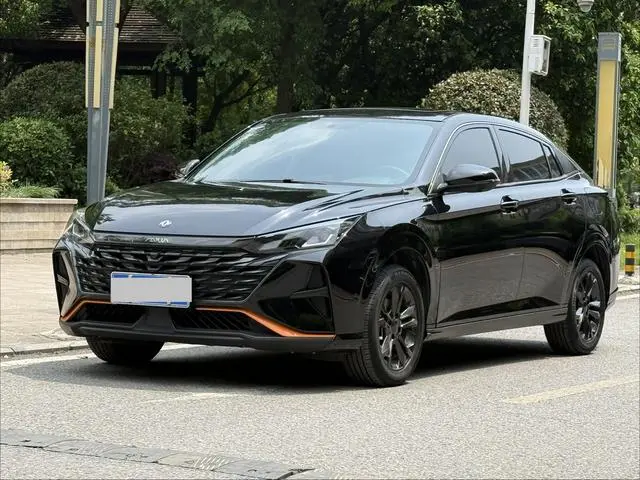 Dongfeng Fengshen Yi Hyun Mach Version 1.5L Automatic Glory Version