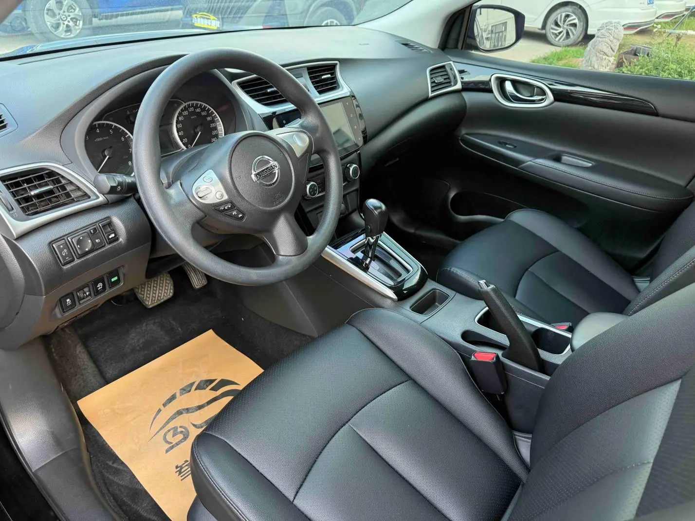 Nissan Xuan Yi Classic 1.6 XL CVT Deluxe Edition