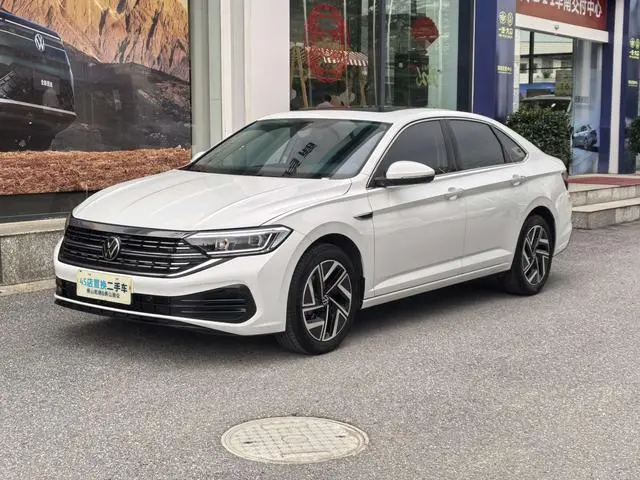 Volkswagen Sagitar 300TSI DSG Beyond Edition