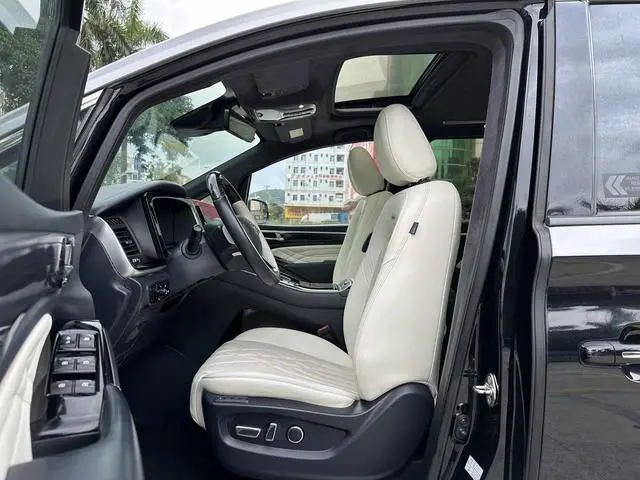 GAC Trumpchi M8 Master Series 390T four-seater Royal Edition