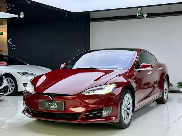 Tesla Model S 75D Standard battery life version