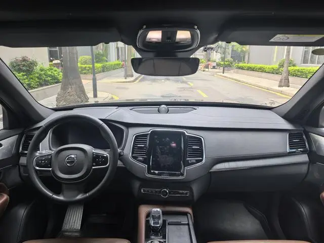 Volvo Volvo XC90 PHEV E-drive hybrid T8 Long battery life Zhizun Deluxe Edition 7 Seats