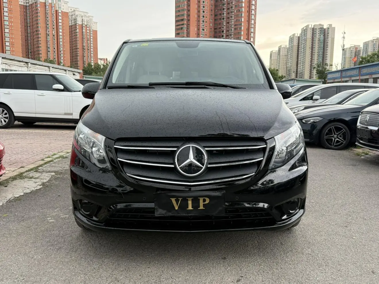 Mercedes-Benz Vito 2.0T Business Edition 7 Seats