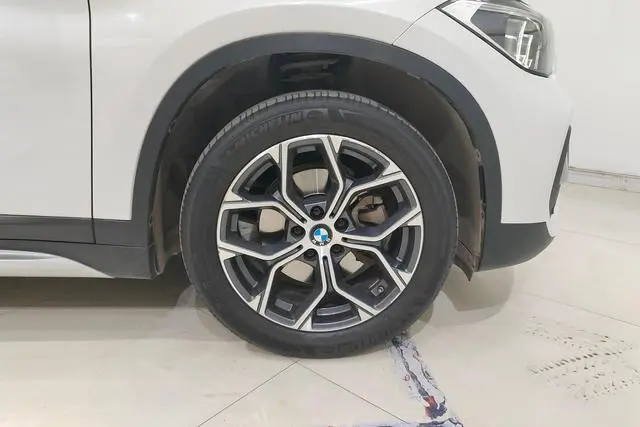 BMW BMW X1 sDrive20Li Exclusive type