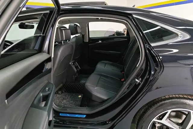 Volkswagen Passat 380TSI Starry Sky Elite Edition