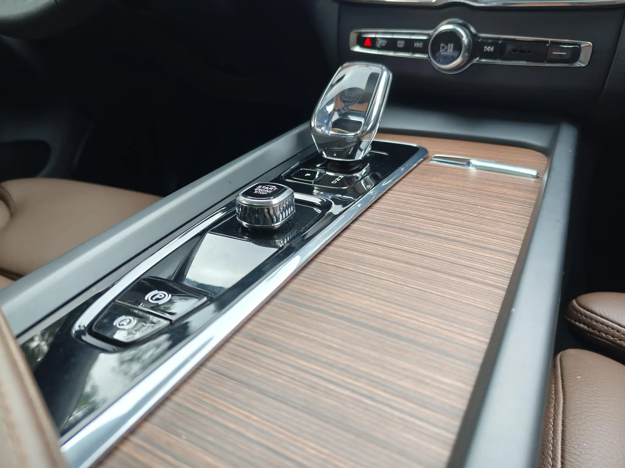 Volvo Volvo XC60 PHEV T8 four-wheel drive long battery life Zhiyuan Deluxe Edition
