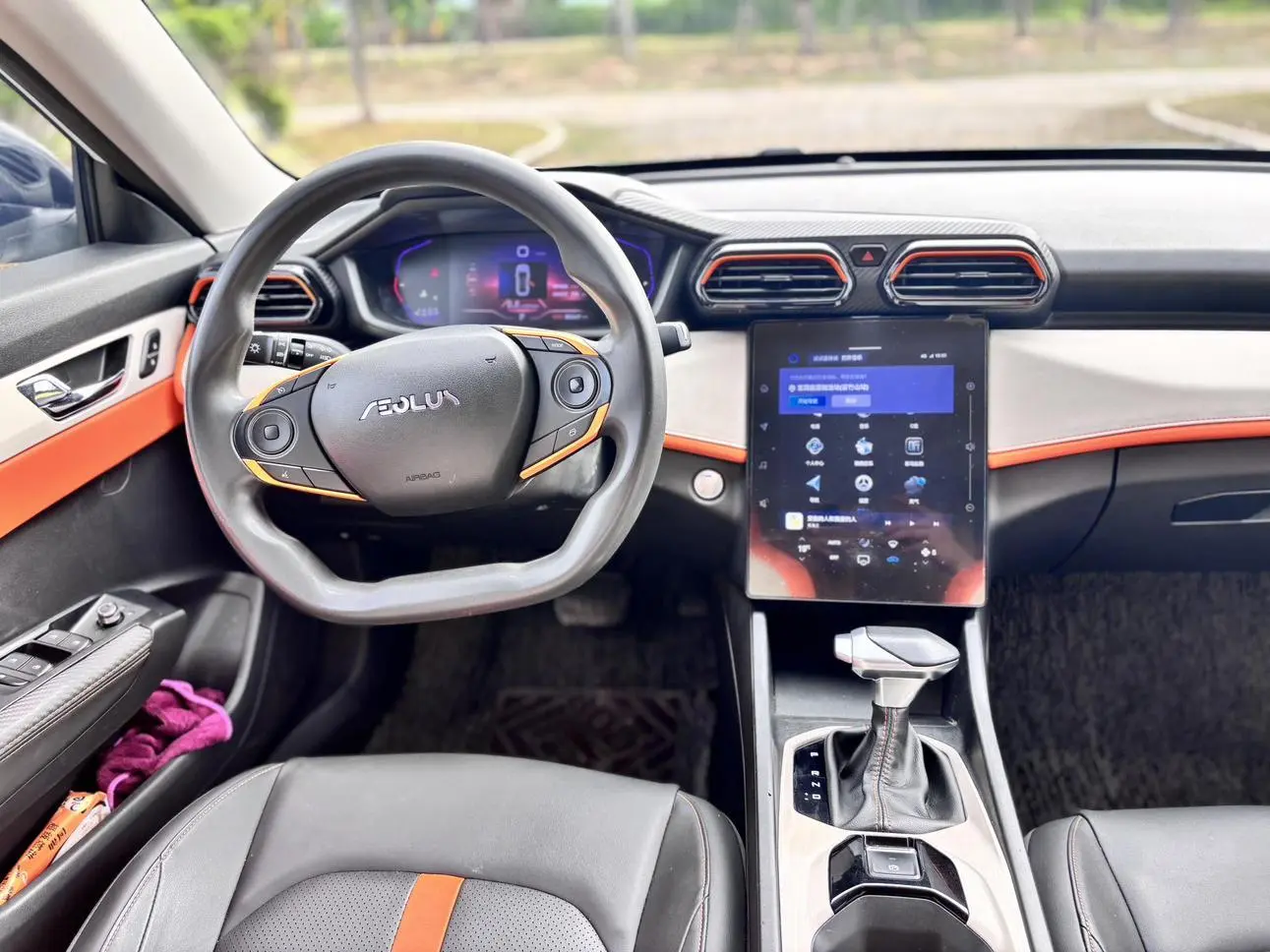 Dongfeng Fengshen Yi Hyun Facelift 1.5L automatic wind chasing version