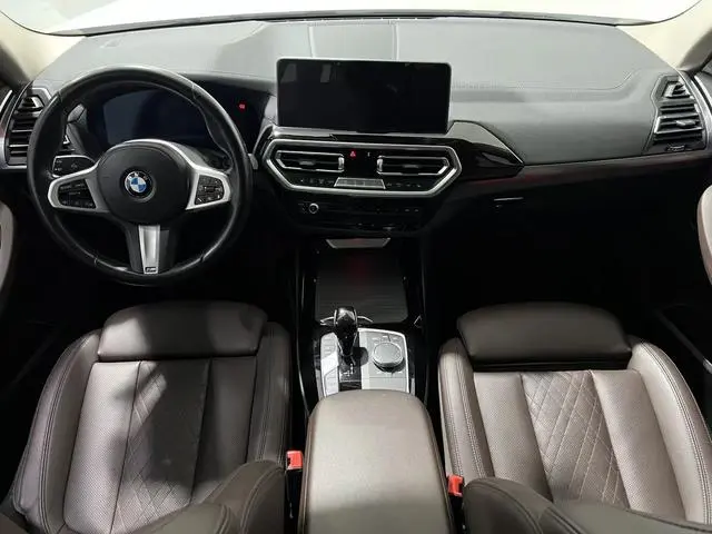BMW BMW X3 xDrive25i M sports suit