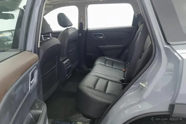 Nissan Qijun VC-Turbo 300 CVT 4WD Extreme Edition