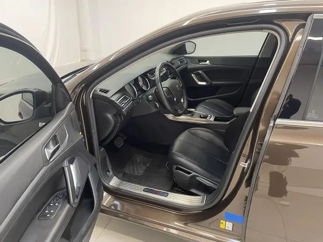 Peugeot Peugeot 408 1.6T Automatic Deluxe Edition