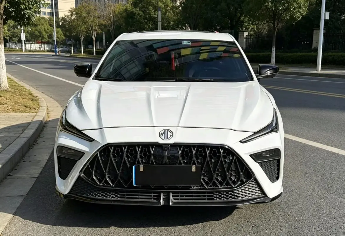 MG MG5 Scorpio 1.5T Deluxe Edition