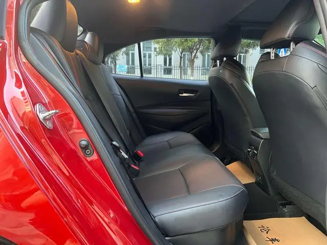 TOYOTA Lei Ling Dual engine 1.8H E-CVT sports version