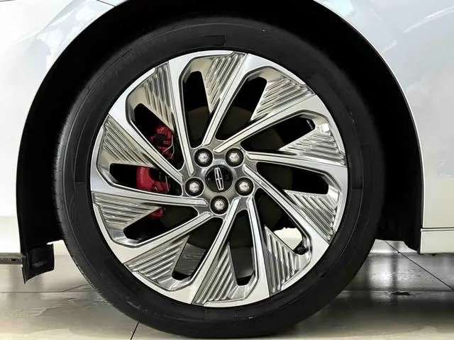 Lincoln Lincoln Z 2.0T two-wheel drive Zunyao hybrid version