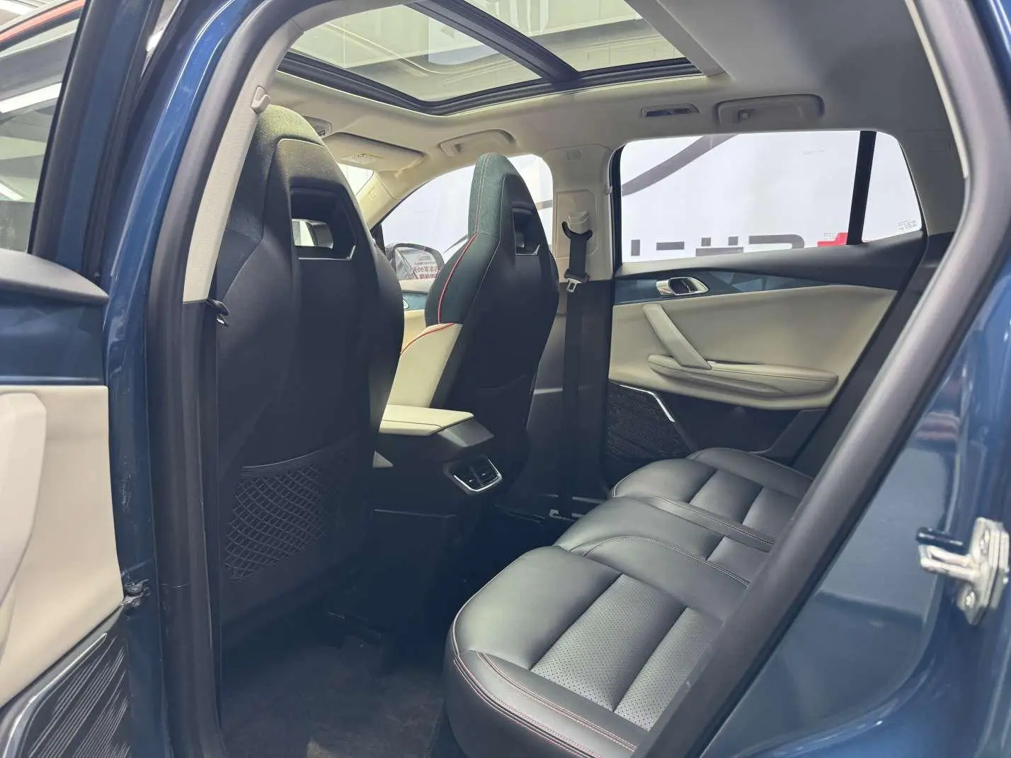 LYNK & CO Lynk 06 1.5T Yao Halo