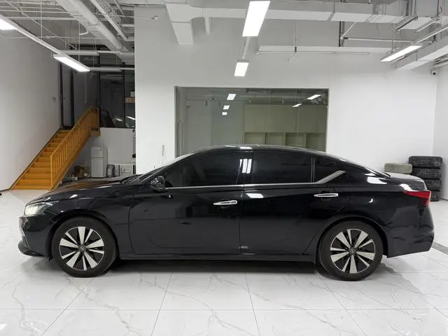 Nissan Teana 2.0 L XL Upper AD1 Smart Line Pilot Edition