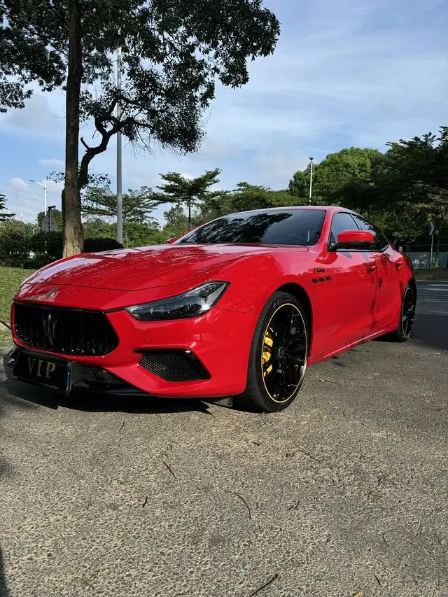 Maserati Ghibli 3.0T F Tributo Tribute Special Edition