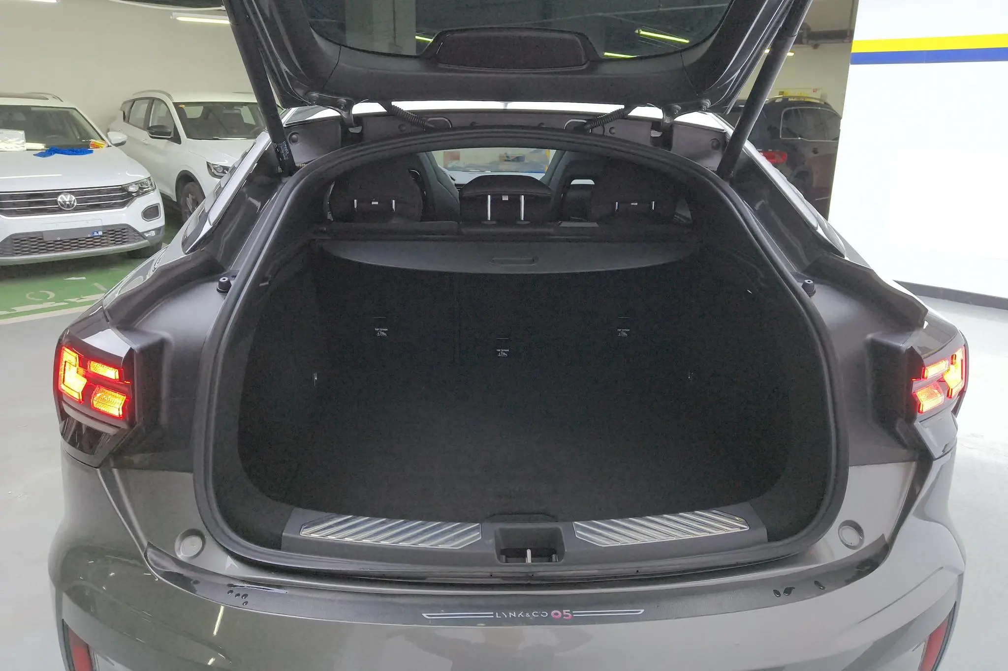 LYNK & CO Lynk 05 2.0TD four-wheel drive Halo