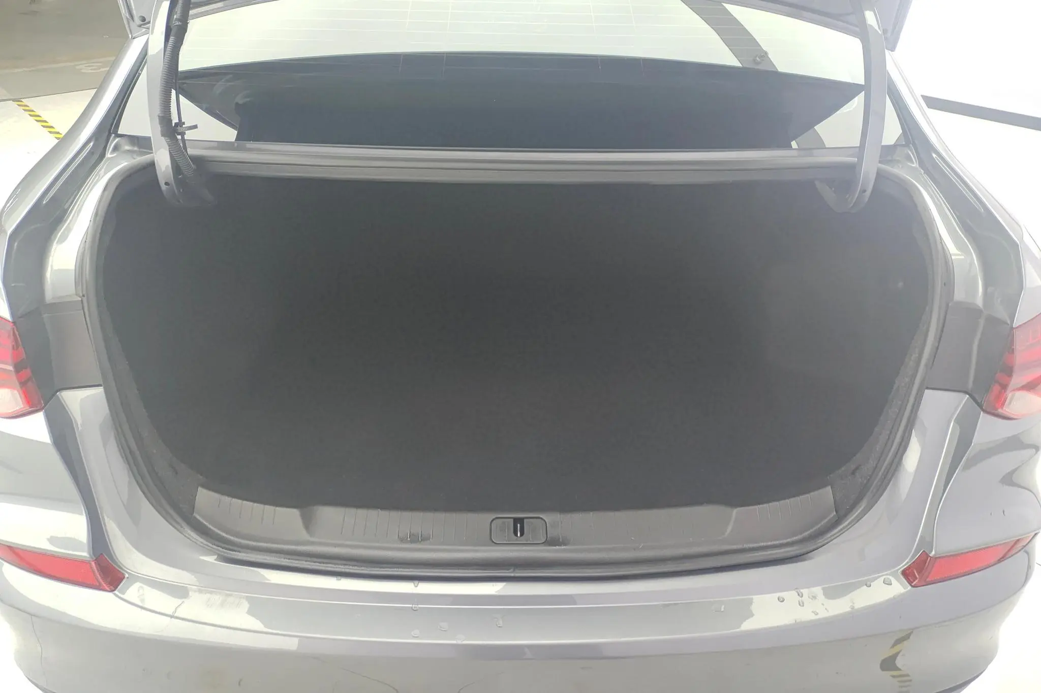 Chevrolet Cruze 320 automatic Enjoy Skylight version
