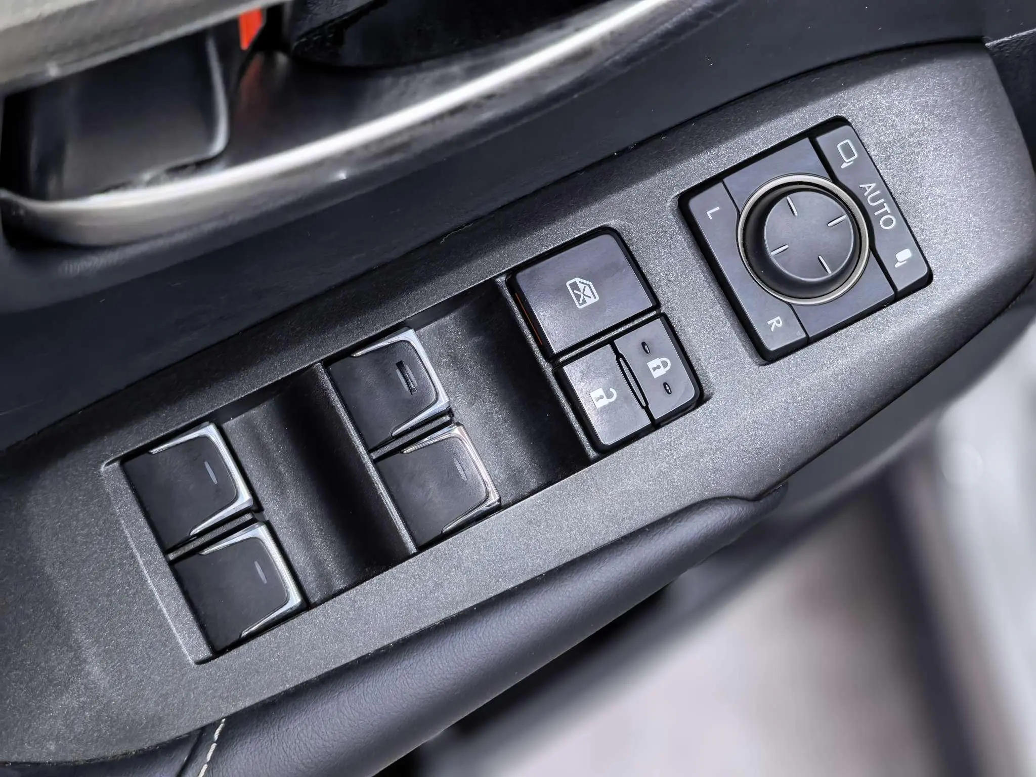 Lexus Lexus NX 200 front drive Front line version Country VI