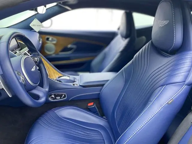 Aston Martin Aston Martin DB11 4.0T V8 Coupe