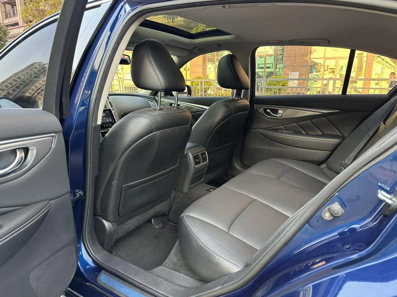 Infiniti Infiniti Q50L 2.0T Premium Version Country VI