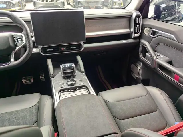 Chery Jetour Jet Traveler 2.0TD four-wheel drive Conquest PRO