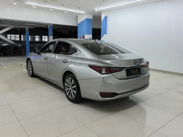 Lexus Lexus ES 200 Excellent Edition