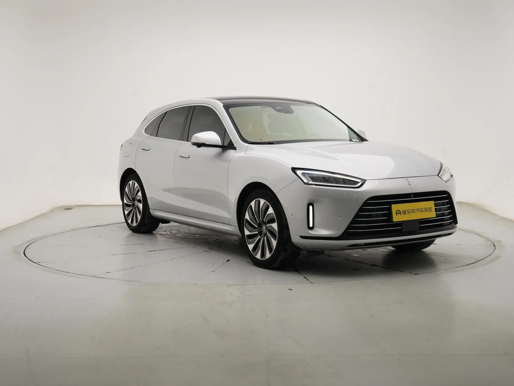 AITO Ask the world M5 Extended range four-wheel drive performance version